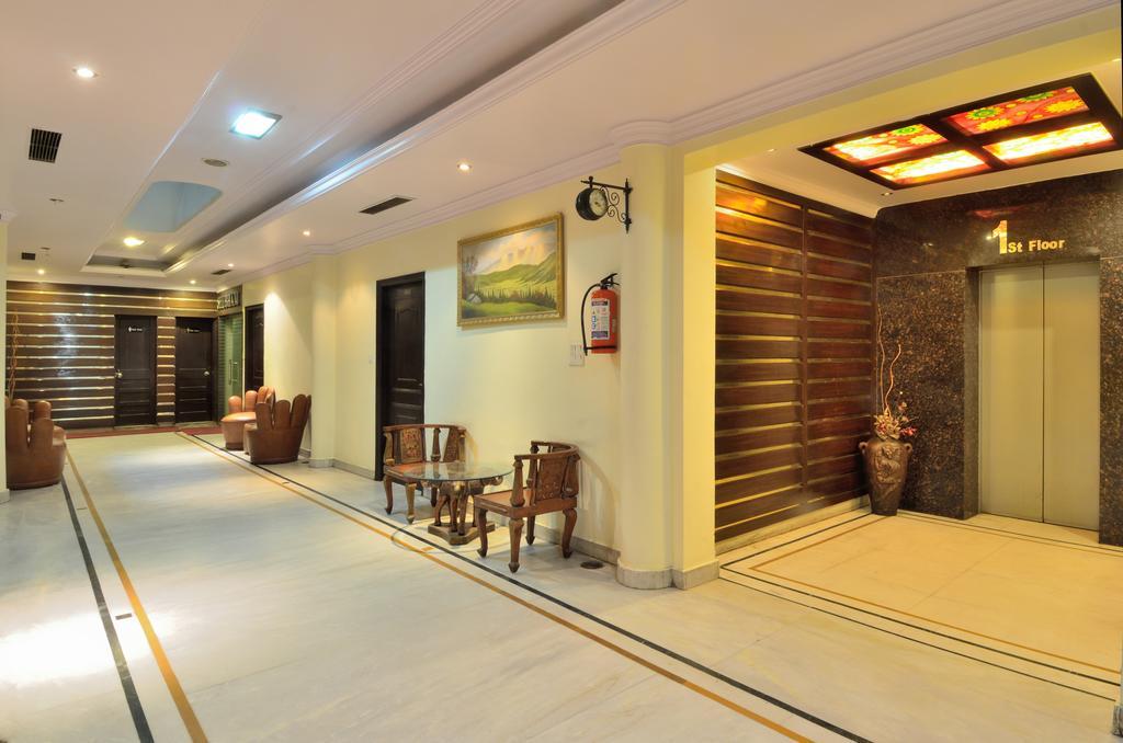 Hotel Roopa International Амрітсар Екстер'єр фото
